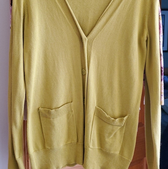 EUC Lot Of 3 Womens Sweater Cardigan - Picture 4 of 6